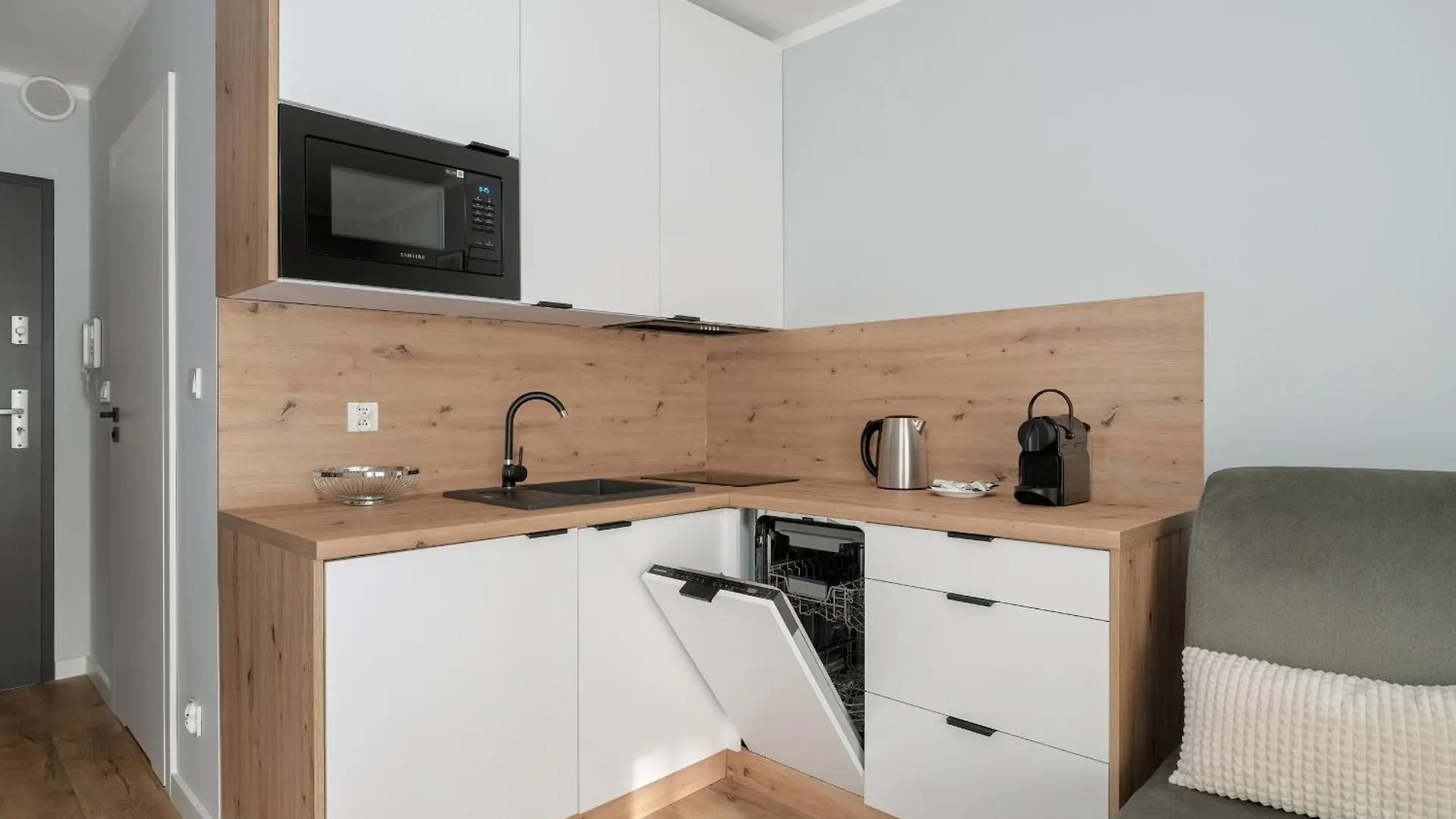 Stylowe Studia Z Tarasem W Poznaniu By Noclegi Renters 0*, Πόζναν