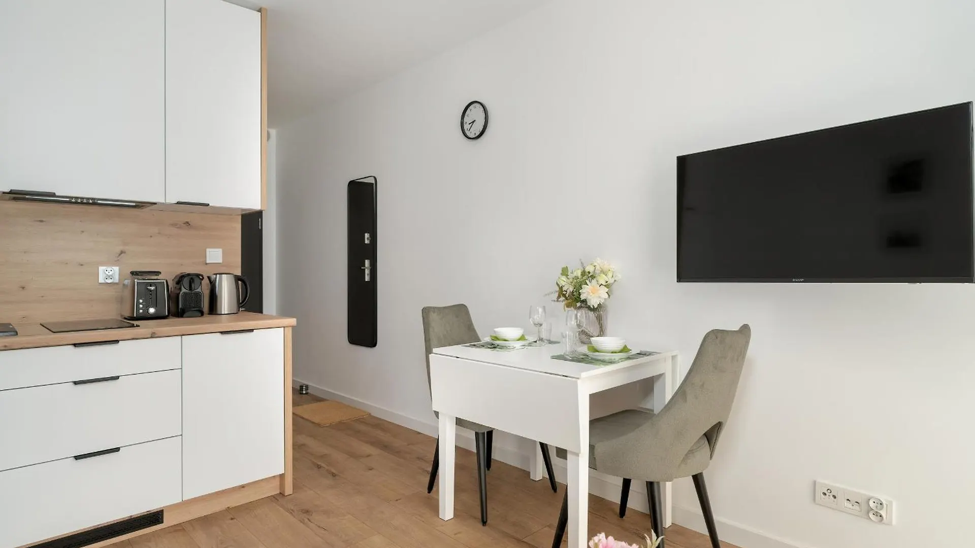 Stylowe Studia Z Tarasem W Poznaniu By Noclegi Renters Poznan